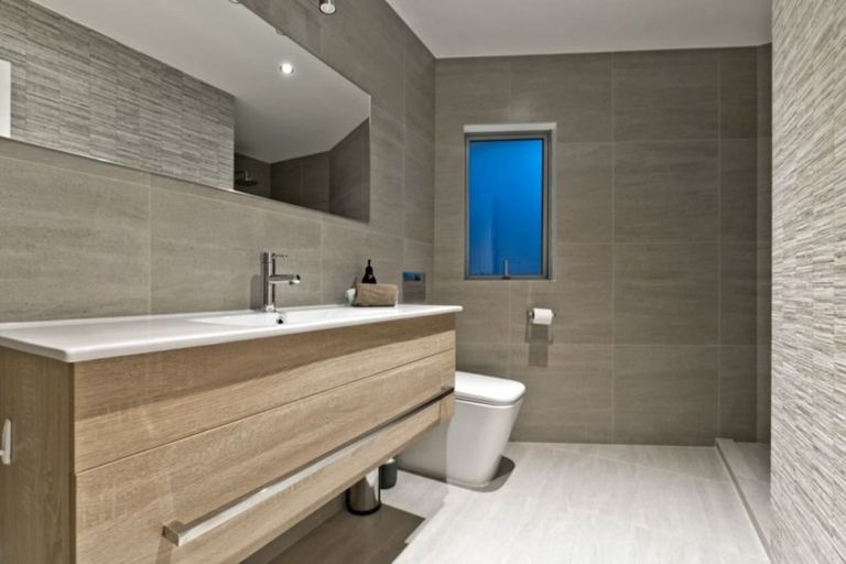 Photo of property in 1/91 Princes Street, Northcote Point, Auckland, 0627