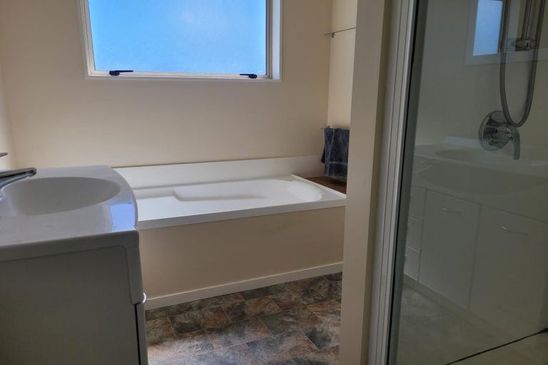 Photo of property in 76 Settlement Road, Morison Bush, Greytown, 5794