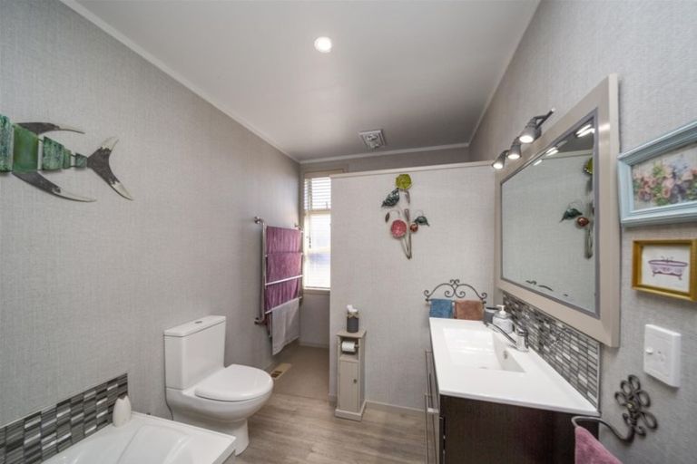 Photo of property in 81 Collins Street, Hawera, 4610