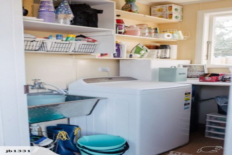 Photo of property in 15 Tasman Street, Havelock North, 4130