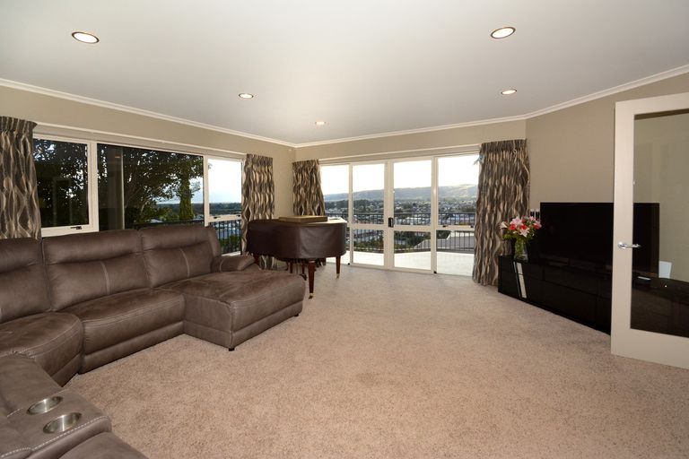 Photo of property in 43 Joe Brown Avenue, Mosgiel, 9024