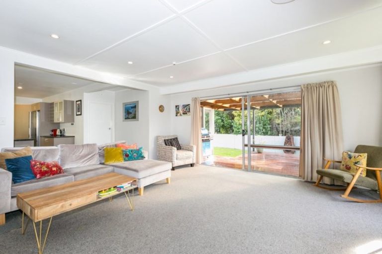 Photo of property in 9 Albert Street, Clive, 4102