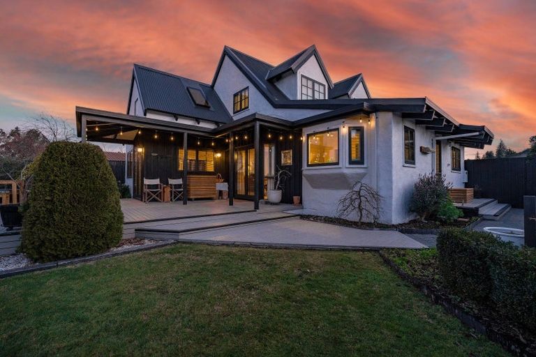 Photo of property in 735 Acacia Bay Road, Acacia Bay, Taupo, 3330