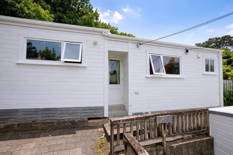 Photo of property in 8 Alameda Terrace, Aro Valley, Wellington, 6021