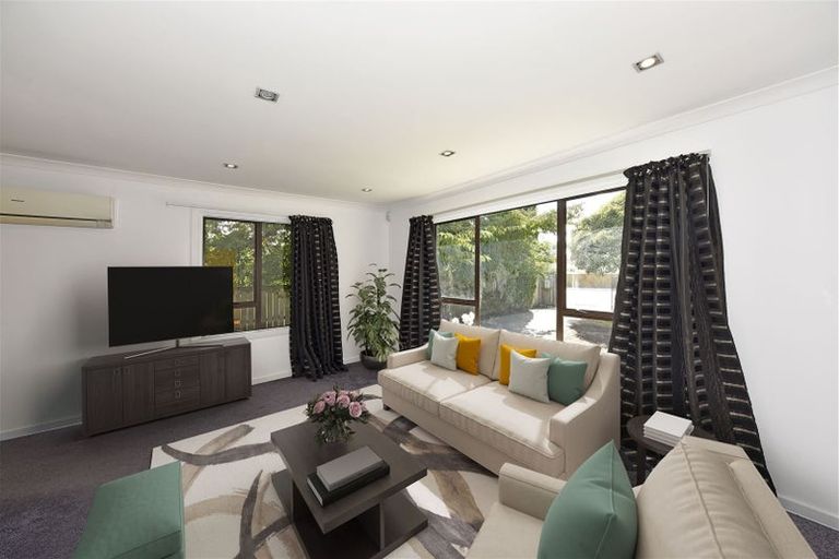 Photo of property in 6 Curletts Road, Sockburn, Christchurch, 8042