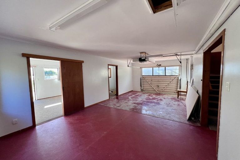 Photo of property in 6 Higham Ferrers Place, Red Beach, 0932