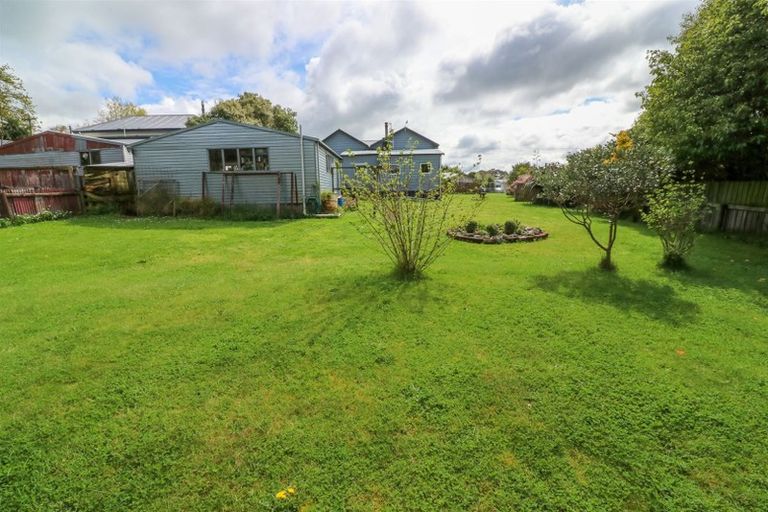 Photo of property in 7 Ruahine Street, Dannevirke, 4930