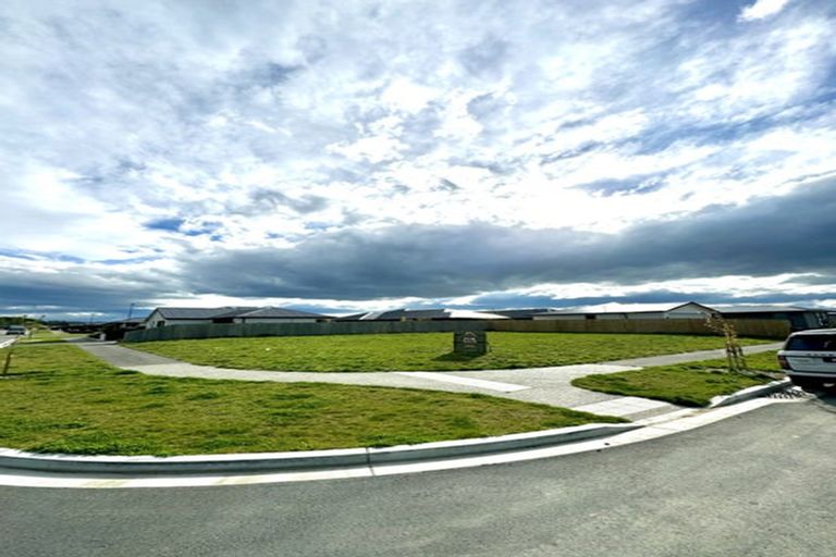 Photo of property in 14 Mackinnon Street, Marshland, 8083