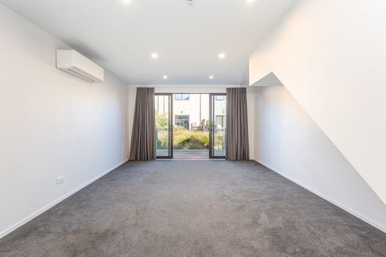 Photo of property in 2/37 Webb Street, St Albans, Christchurch, 8014