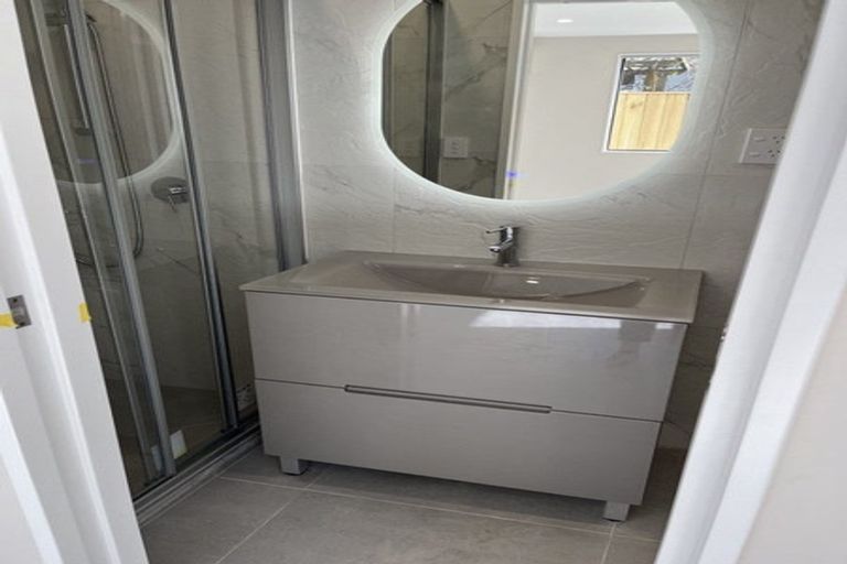 Photo of property in 431 Old Te Atatu Road, Te Atatu Peninsula, Auckland, 0610