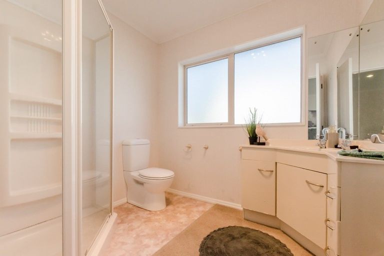 Photo of property in 24 Cedar Drive, Paraparaumu Beach, Paraparaumu, 5032