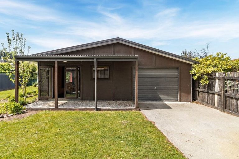 Photo of property in 22 Rata Street, Wanaka, 9305