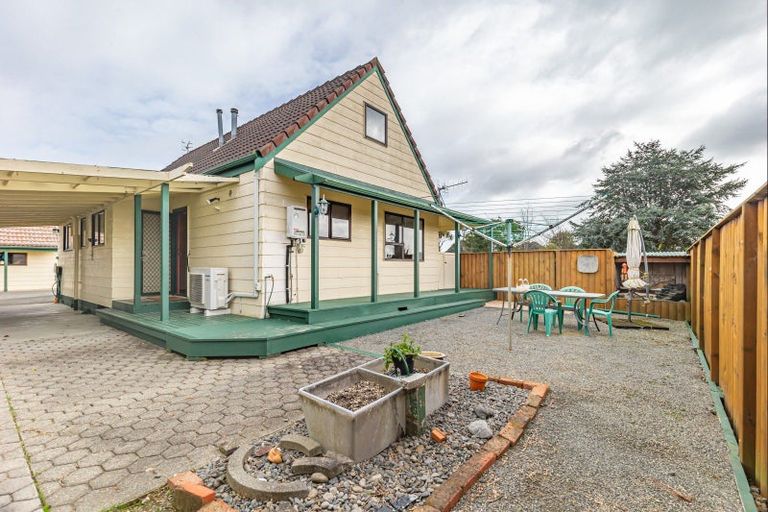 Photo of property in 14 Rimu Street, Levin, 5510