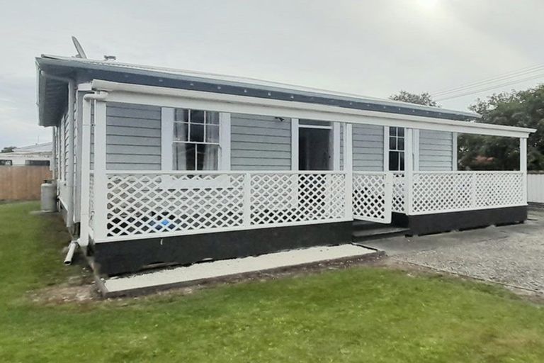 Photo of property in 13 Carlisle Street, Milson, Palmerston North, 4414