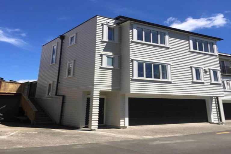 Photo of property in 2/218 Green Lane West, Epsom, Auckland, 1051