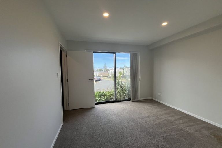 Photo of property in 74 Tukari Lane, Mangere Bridge, Auckland, 2022