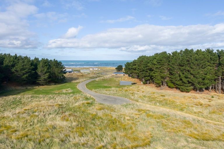 Photo of property in 28 Reefview Way, Flat Point, 5883