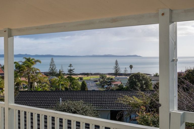 Photo of property in 48 Stratford Drive, Cable Bay, 0420