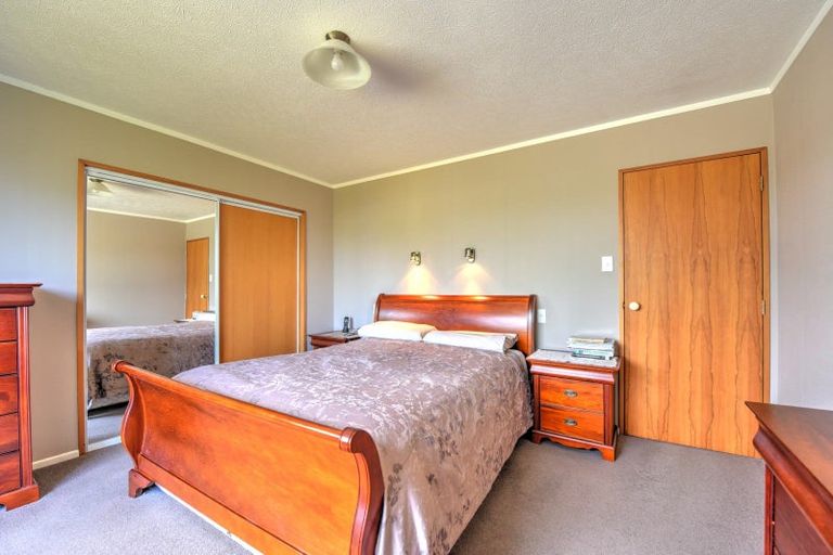 Photo of property in 62 Morton Street, Edendale, 9825