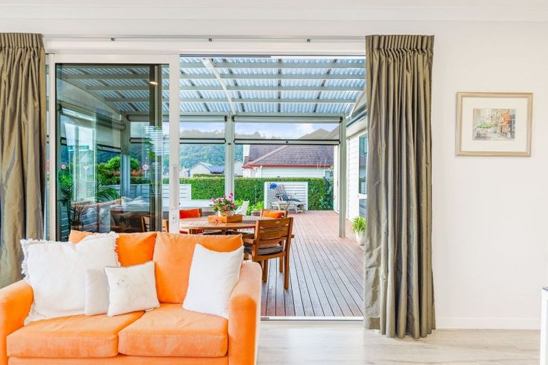 Photo of property in 26 Korako Drive, Kumeu, 0810