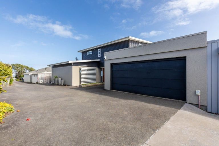 Photo of property in Fitzroy Beach Holiday Park, 1a Beach Street, Fitzroy, New Plymouth, 4312