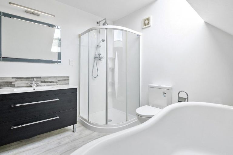 Photo of property in 157 Victoria Road, Saint Clair, Dunedin, 9012