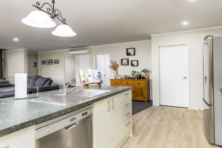 Photo of property in 14 Montgomery Street, Waimate, 7924