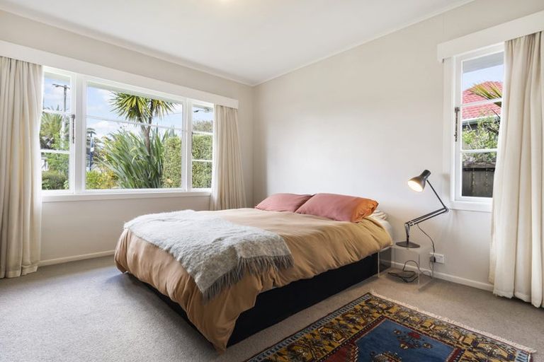 Photo of property in 67 Smythe Road, Henderson, Auckland, 0612