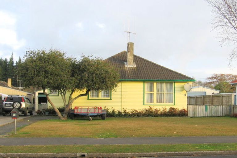 Photo of property in 40 Slim Street, Bader, Hamilton, 3206