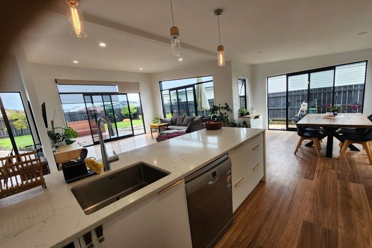 Photo of property in 52a Dillon Drive, Bell Block, New Plymouth, 4312