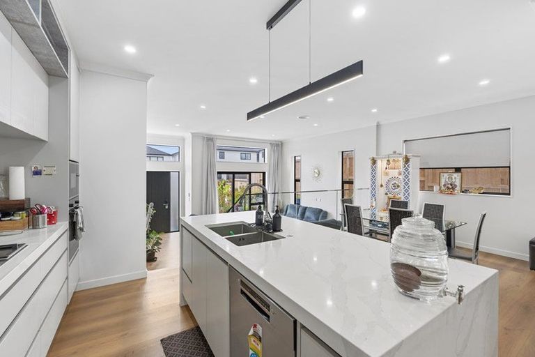 Photo of property in 63 Koromeke Street, Flat Bush, Auckland, 2019