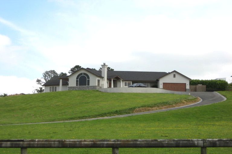 Photo of property in 17 Broadwood Rise, Kumeu, 0892