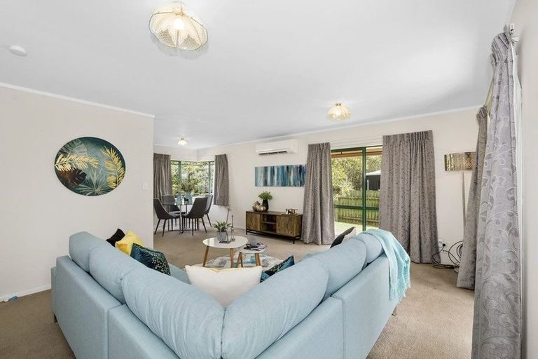 Photo of property in 9c John F Kennedy Place, Glen Eden, Auckland, 0602