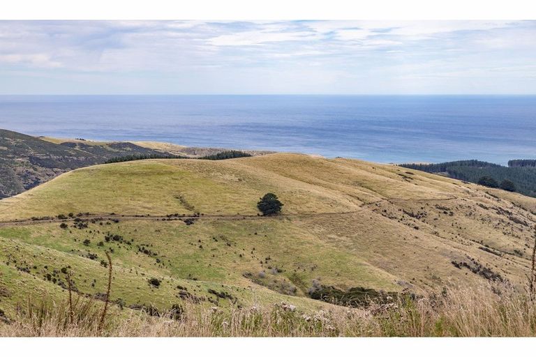 Photo of property in 3 Robin Hood Bay Road, Peraki, Little River, 7591