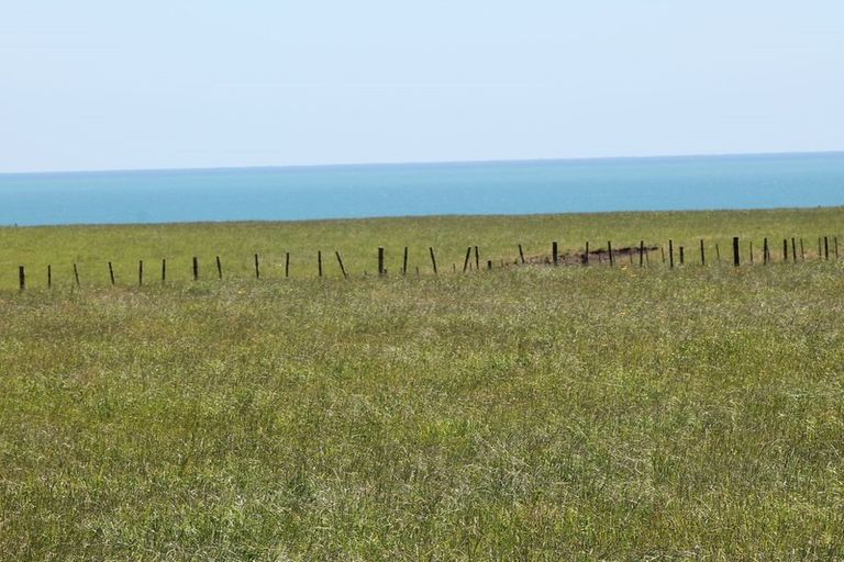 Photo of property in 787 Main North Road, Motunui, Waitara, 4383