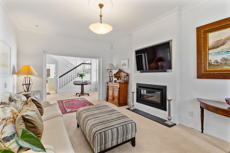 Photo of property in 205 Collingwood Street, Nelson, 7010
