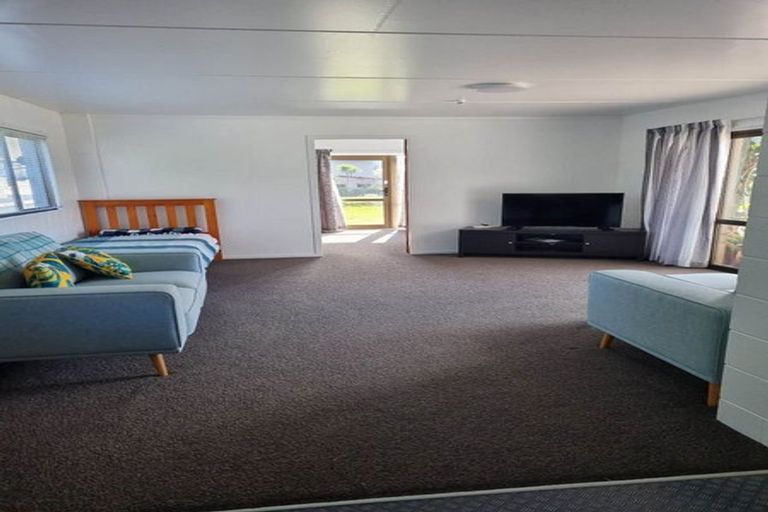 Photo of property in 27 Leo Street, Waihi Beach, 3611