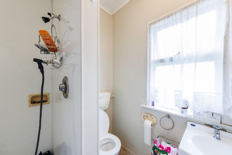 Photo of property in 5 Montgomery Street, Levin, 5510