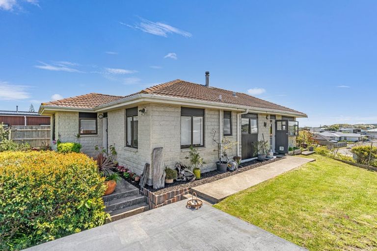 Photo of property in 14 Koromiko Street, Otaki Beach, Otaki, 5512