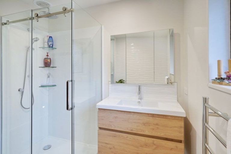 Photo of property in 64 Anglesea Avenue, Parklands, Christchurch, 8083