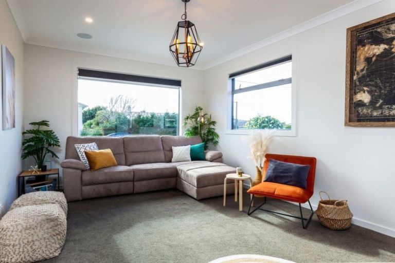 Photo of property in 7 Massey Street, Westown, New Plymouth, 4310