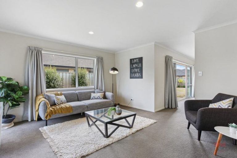 Photo of property in 43 Rossall Crescent, Rolleston, 7615