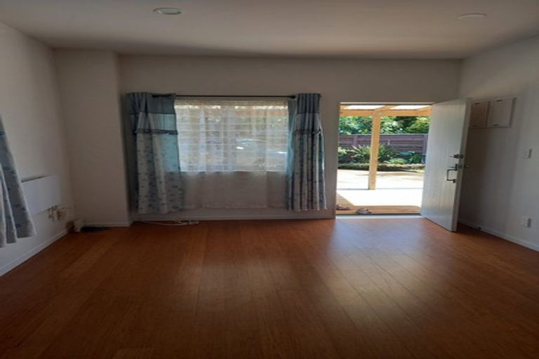 Photo of property in 11 Holden Place, Manukau, Auckland, 2025