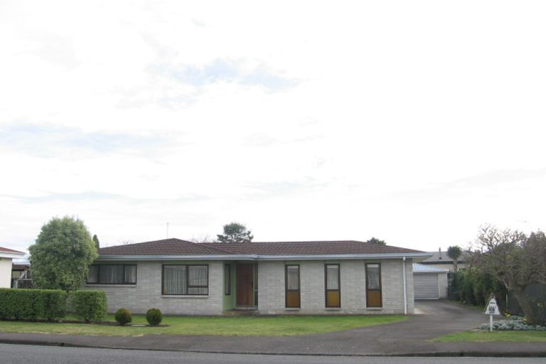 Photo of property in 1422 Woodstock Avenue, Mayfair, Hastings, 4122