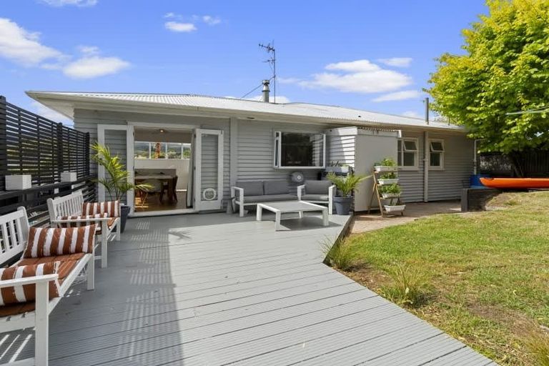 Photo of property in 1 Goldsborough Avenue, Raumati Beach, Paraparaumu, 5032