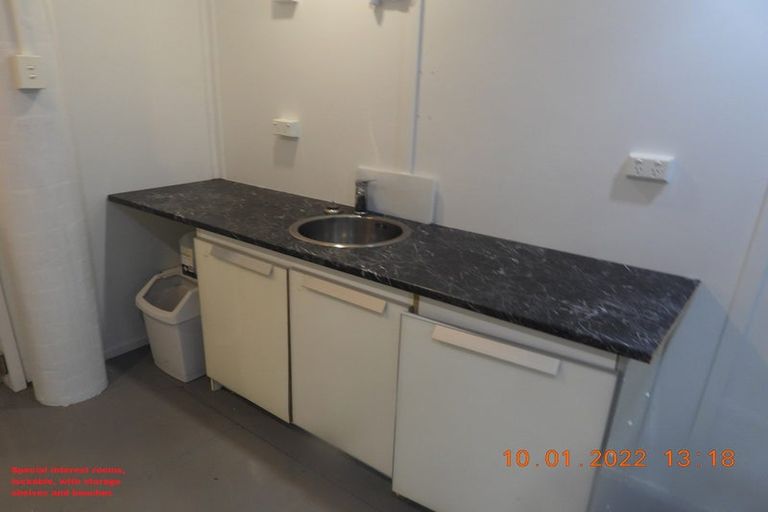 Photo of property in 6 David Beattie Place, Chatswood, Auckland, 0626