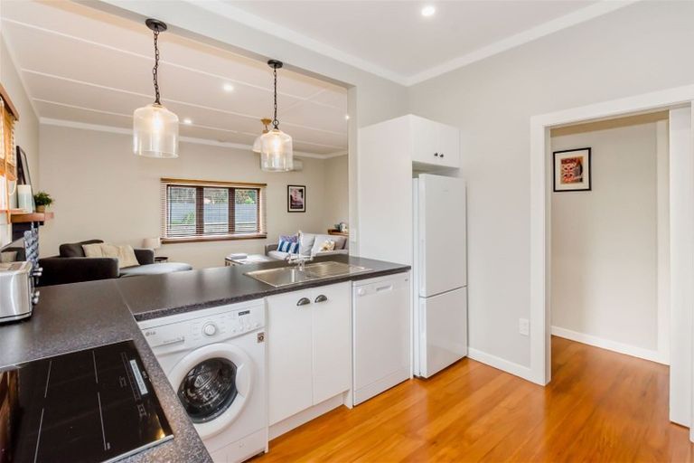 Photo of property in 13 Rauparaha Street, Waikanae Beach, Waikanae, 5036