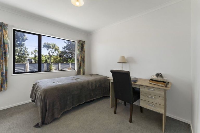 Photo of property in 4 The Avenue, Otaki Beach, Otaki, 5512