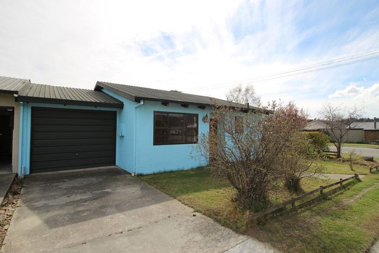 Photo of property in 12 Ashworth Street, Alexandra, 9320