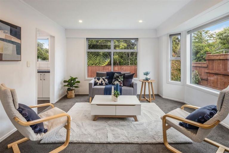 Photo of property in 27 Caesars Place, Churton Park, Wellington, 6037